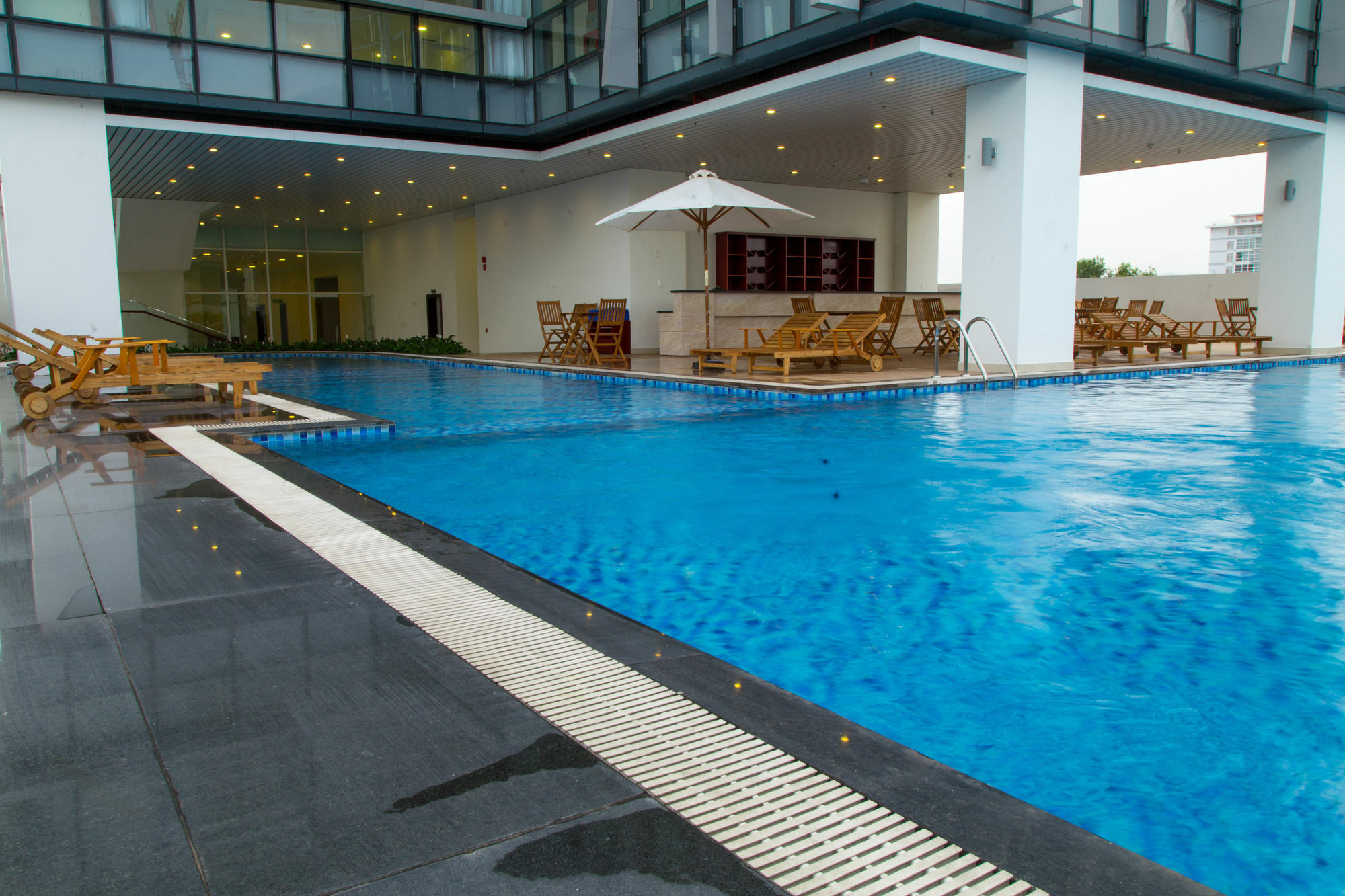 Da Nang Han River Hotel Bagian luar foto